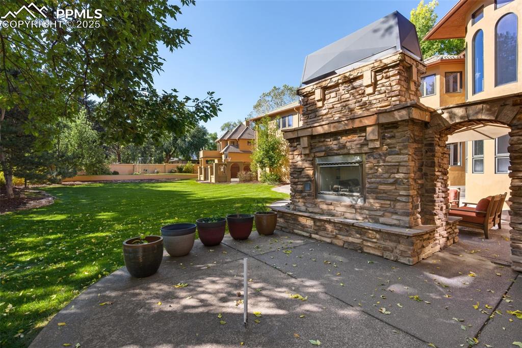 Colorado Springs, Colorado, 80906, United States, 5 Bedrooms Bedrooms, ,8 BathroomsBathrooms,Residential,Active,1992319