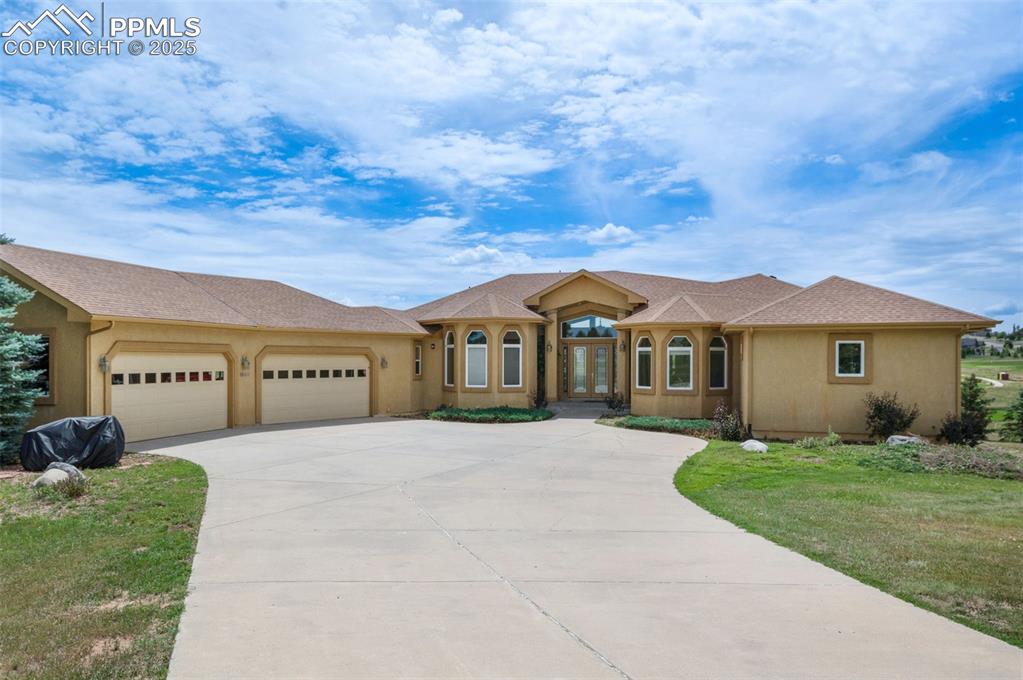 Monument, Colorado, 80132, United States, 5 Bedrooms Bedrooms, ,7 BathroomsBathrooms,Residential,Contingent,1992225