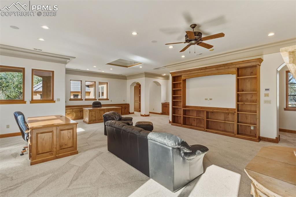 Colorado Springs, Colorado, 80906, United States, 5 Bedrooms Bedrooms, ,8 BathroomsBathrooms,Residential,Active,1992319