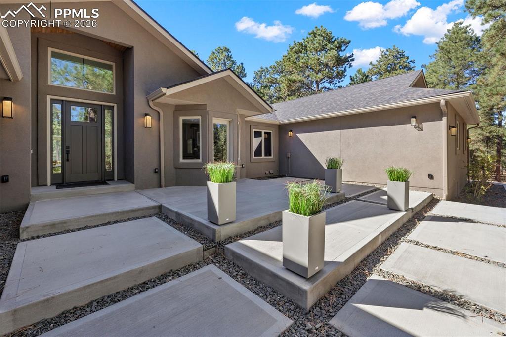 Colorado Springs, Colorado, 80908, United States, 4 Bedrooms Bedrooms, ,5 BathroomsBathrooms,Residential,Active,2014172