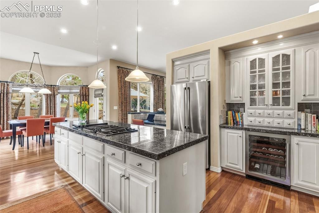 Colorado Springs, Colorado, 80906, United States, 4 Bedrooms Bedrooms, ,3 BathroomsBathrooms,Residential,Active,2045402