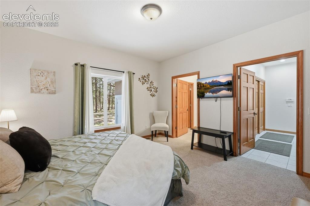 Colorado Springs, Colorado, 80908, United States, 6 Bedrooms Bedrooms, ,5 BathroomsBathrooms,Residential,Active,2045782