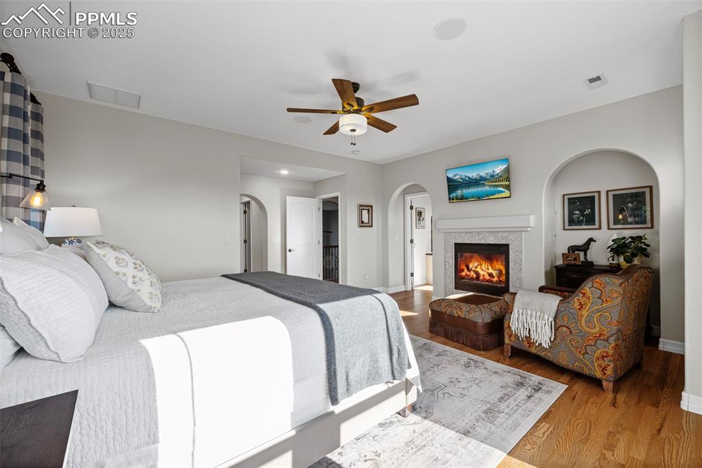Colorado Springs, Colorado, 80906, United States, 4 Bedrooms Bedrooms, ,4 BathroomsBathrooms,Residential,Active,1914792