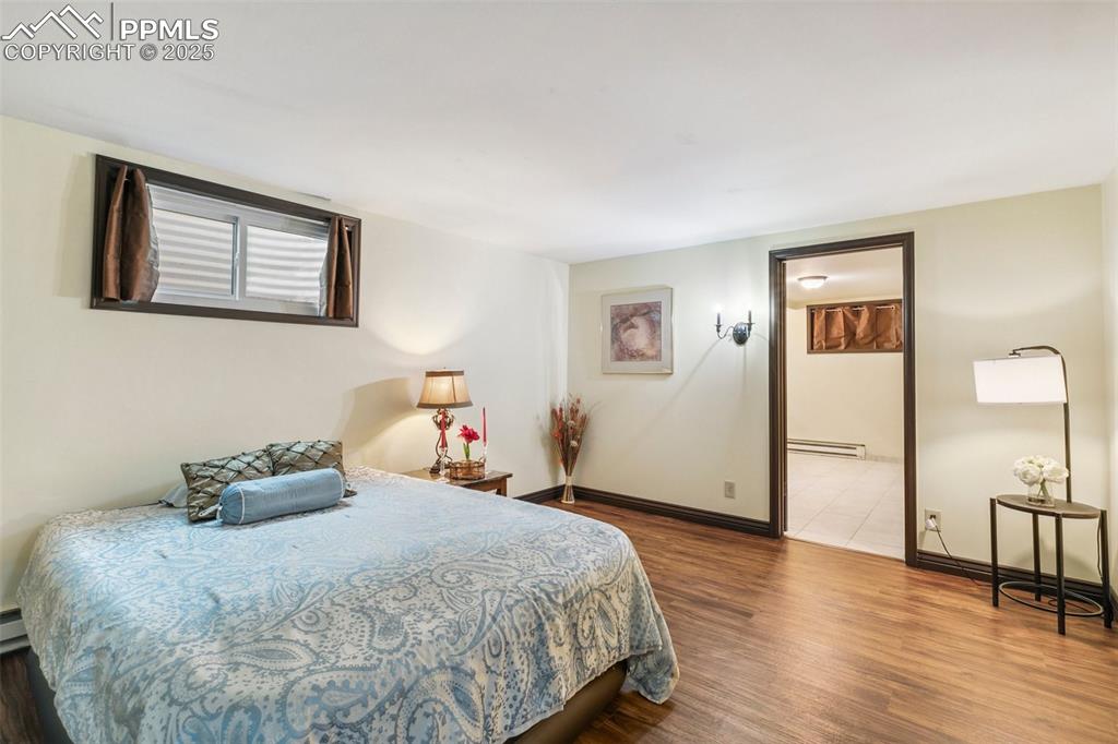 Colorado Springs, Colorado, 80906, United States, 5 Bedrooms Bedrooms, ,6 BathroomsBathrooms,Residential,Active,1992227