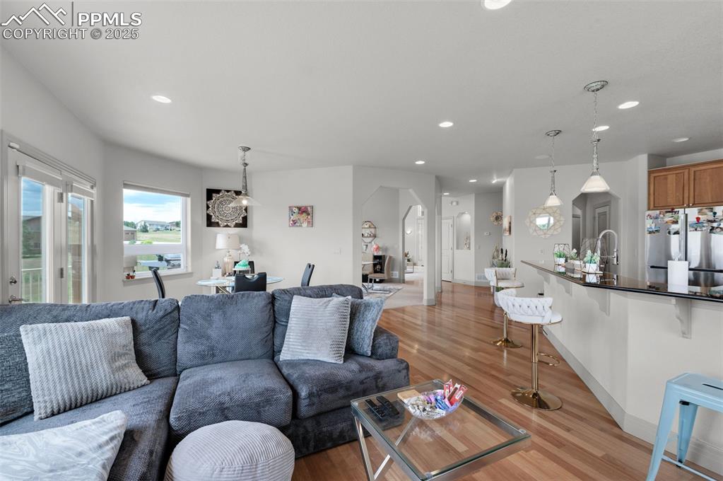 Monument, Colorado, 80132, United States, 5 Bedrooms Bedrooms, ,7 BathroomsBathrooms,Residential,Contingent,1992225