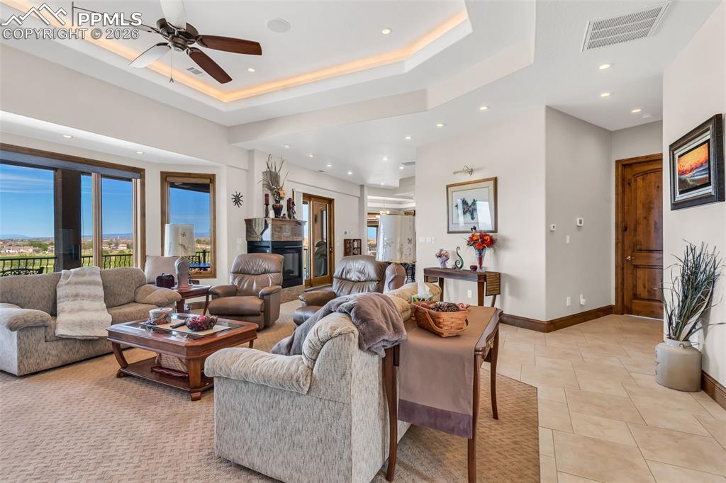 Pueblo, Colorado, 81001, United States, 4 Bedrooms Bedrooms, ,5 BathroomsBathrooms,Residential,Active,2043818