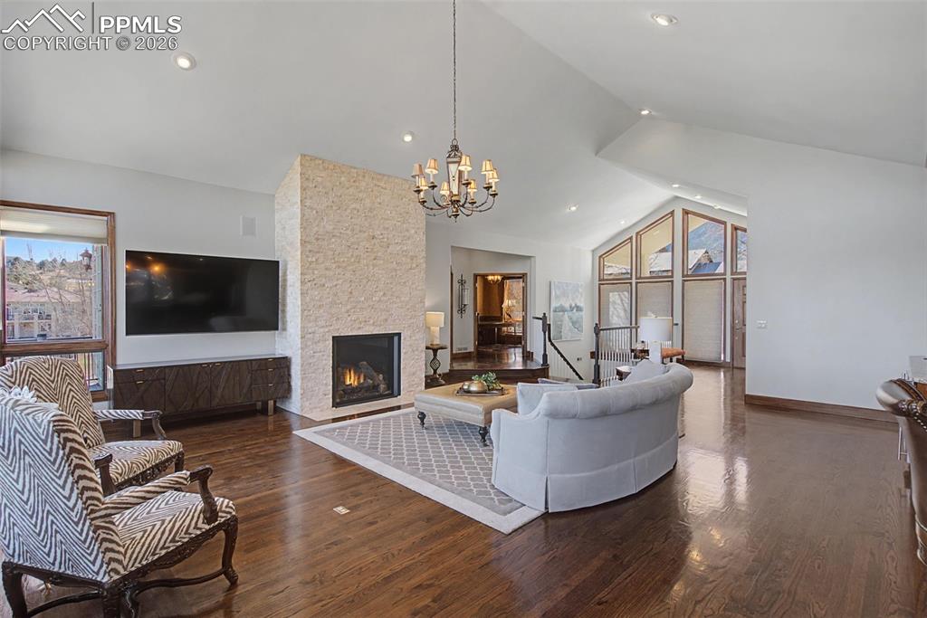 Colorado Springs, Colorado, 80906, United States, 4 Bedrooms Bedrooms, ,4 BathroomsBathrooms,Residential,Active,2016680