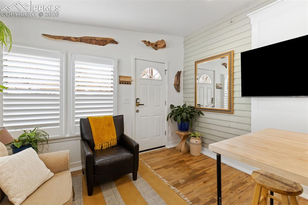 Colorado Springs, Colorado, 80903, United States, 2 Bedrooms Bedrooms, ,2 BathroomsBathrooms,Residential,Active,2045029