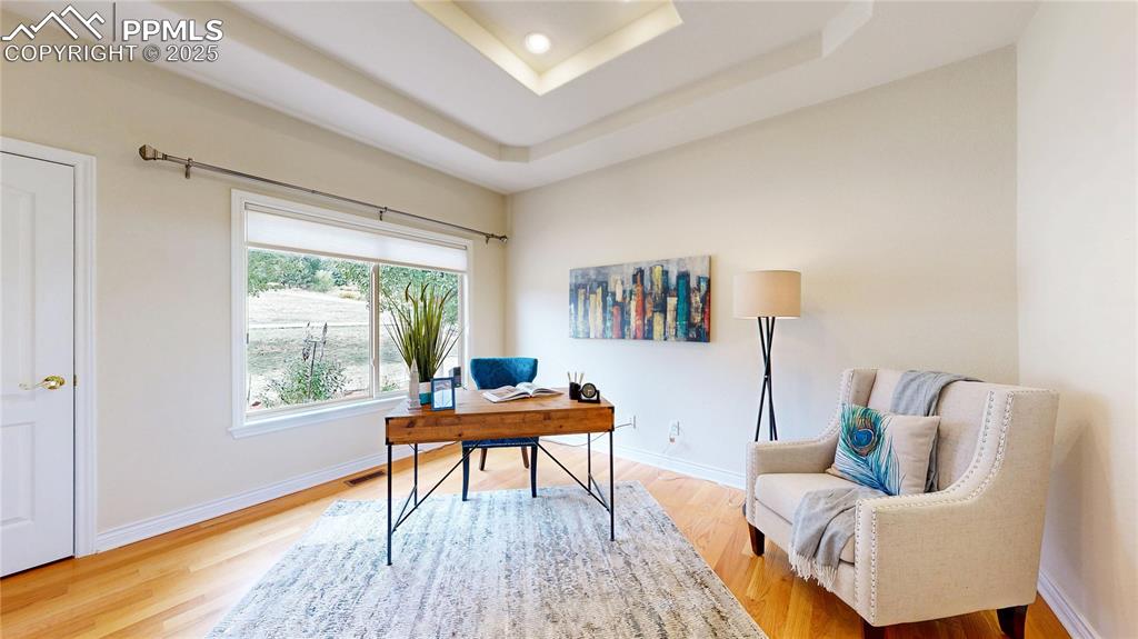 Littleton, Colorado, 80125, United States, 4 Bedrooms Bedrooms, ,4 BathroomsBathrooms,Residential,Active,1945275