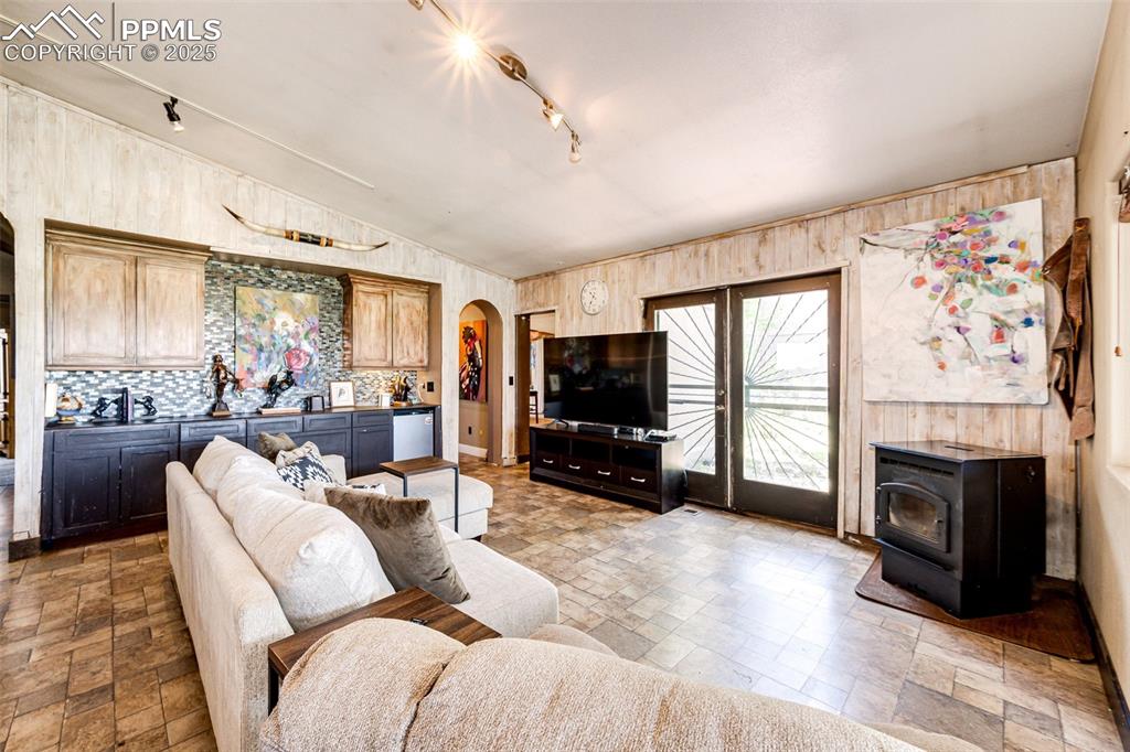 Elbert, Colorado, 80106, United States, 6 Bedrooms Bedrooms, ,7 BathroomsBathrooms,Residential,Active,1952758