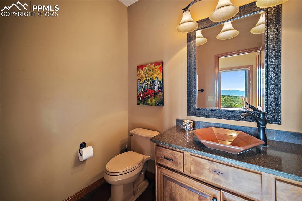 Colorado Springs, Colorado, 80908, United States, 5 Bedrooms Bedrooms, ,5 BathroomsBathrooms,Residential,Active,1954015