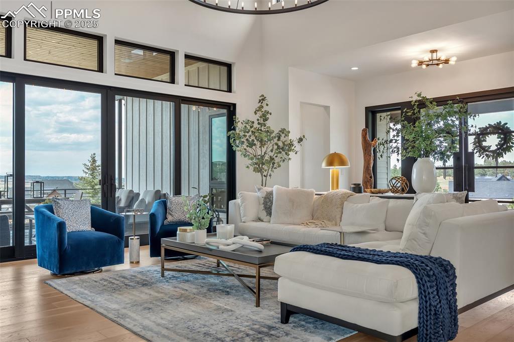 Franktown, Colorado, 80116, United States, 4 Bedrooms Bedrooms, ,5 BathroomsBathrooms,Residential,Active,1968385