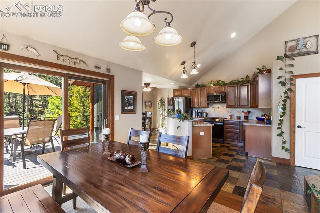 Florissant, Colorado, 80816, United States, 3 Bedrooms Bedrooms, ,3 BathroomsBathrooms,Residential,Active,1992212