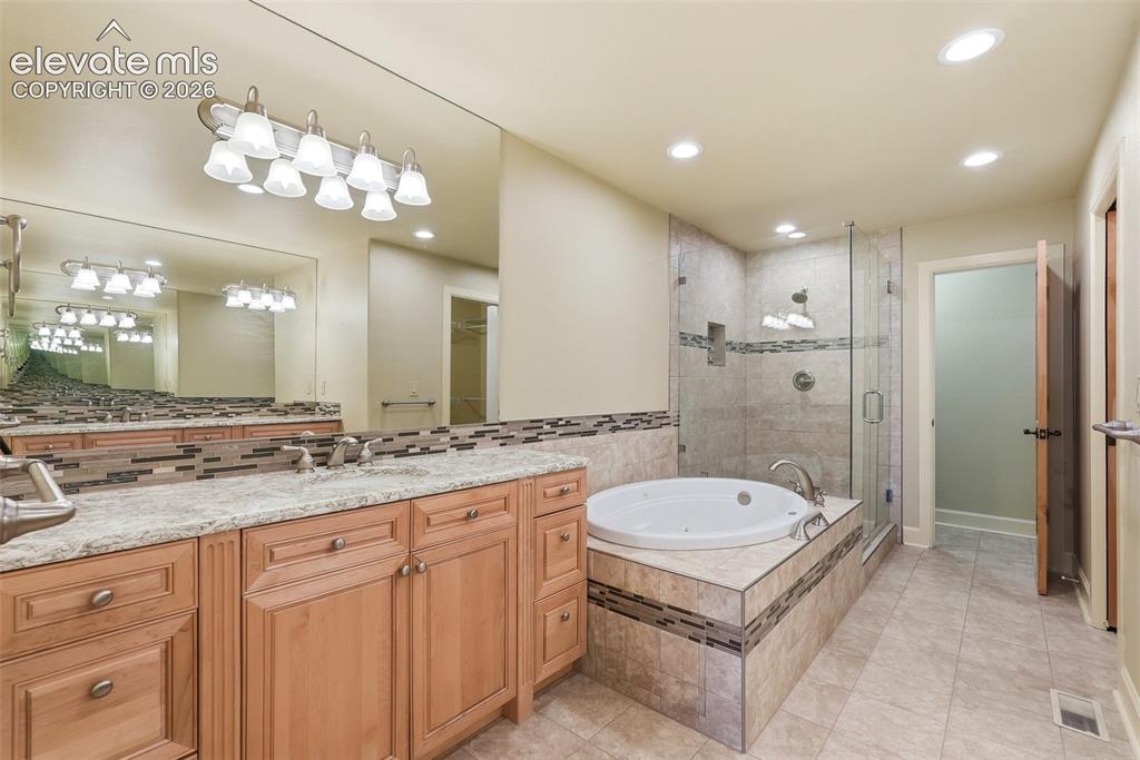 Colorado Springs, Colorado, 80906, United States, 2 Bedrooms Bedrooms, ,4 BathroomsBathrooms,Residential,Active,2052139