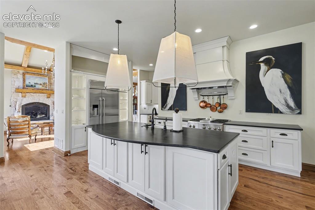 Colorado Springs, Colorado, 80906, United States, 2 Bedrooms Bedrooms, ,3 BathroomsBathrooms,Residential,Active,2045744