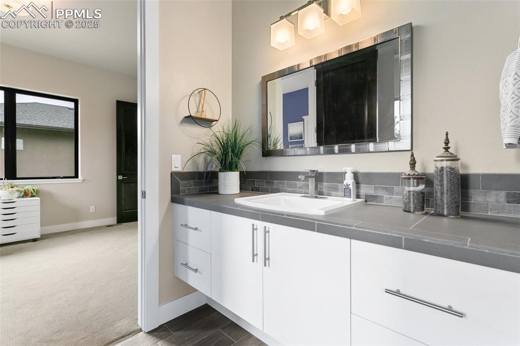 Monument, Colorado, 80132, United States, ,7 BathroomsBathrooms,Residential,Active,1843419