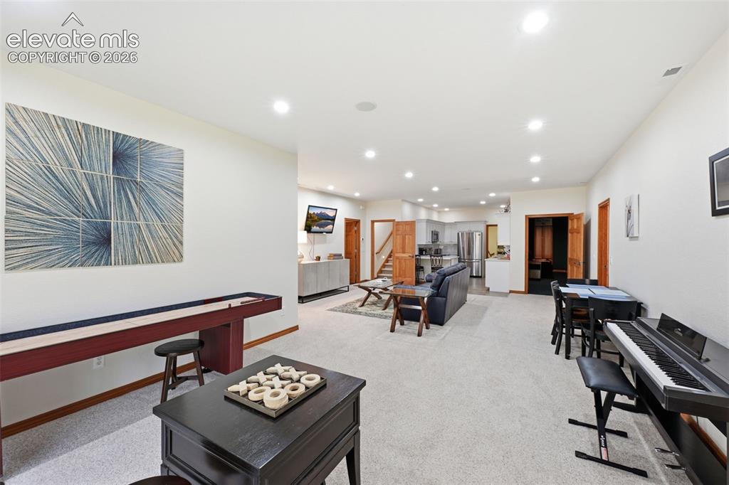Colorado Springs, Colorado, 80908, United States, 6 Bedrooms Bedrooms, ,5 BathroomsBathrooms,Residential,Active,2045782