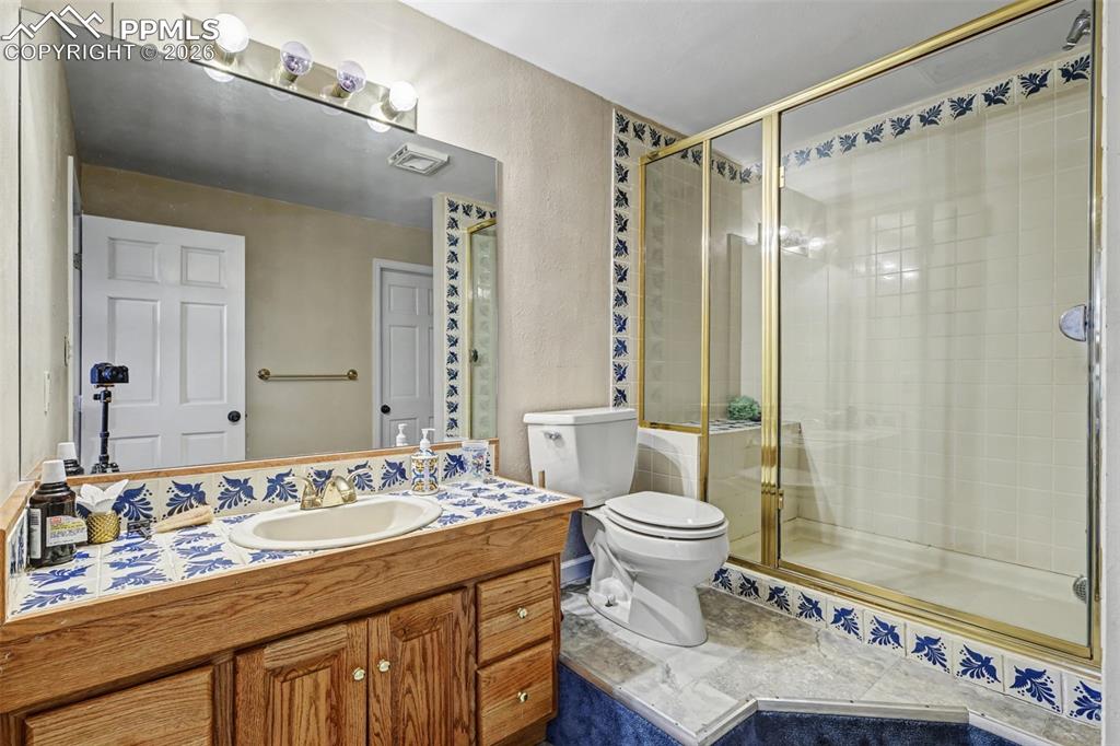 Colorado Springs, Colorado, 80906, United States, 5 Bedrooms Bedrooms, ,5 BathroomsBathrooms,Residential,Active,2014958