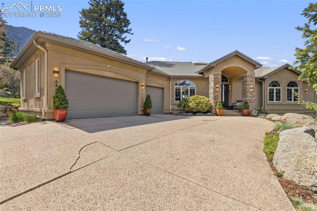 Colorado Springs, Colorado, 80906, United States, 4 Bedrooms Bedrooms, ,3 BathroomsBathrooms,Residential,Active,2045402