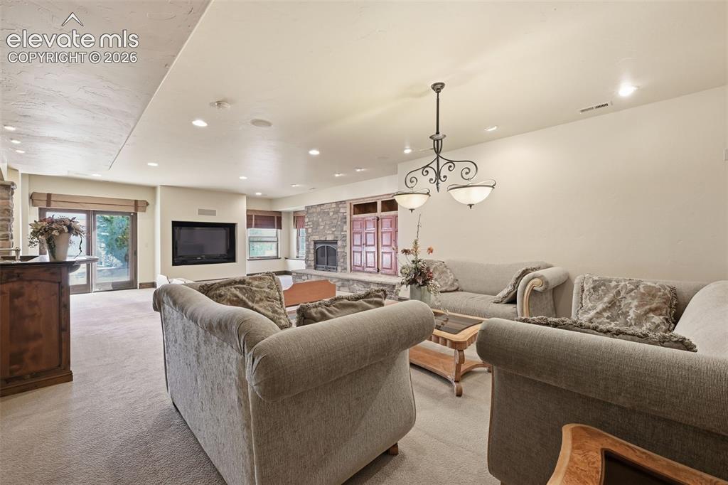 Colorado Springs, Colorado, 80906, United States, 4 Bedrooms Bedrooms, ,6 BathroomsBathrooms,Residential,Active,2043826