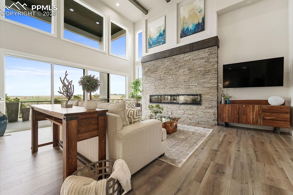 Colorado Springs, Colorado, 80908, United States, 5 Bedrooms Bedrooms, ,6 BathroomsBathrooms,Residential,Active,1936163