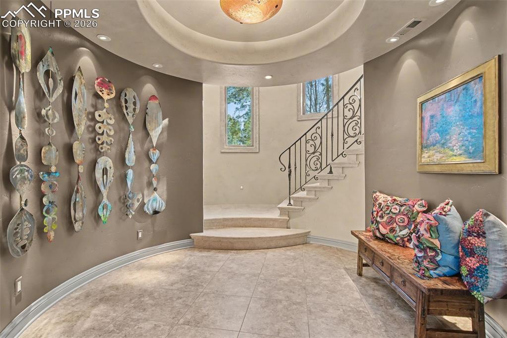 Colorado Springs, Colorado, 80906, United States, 5 Bedrooms Bedrooms, ,7 BathroomsBathrooms,Residential,Active,2017120