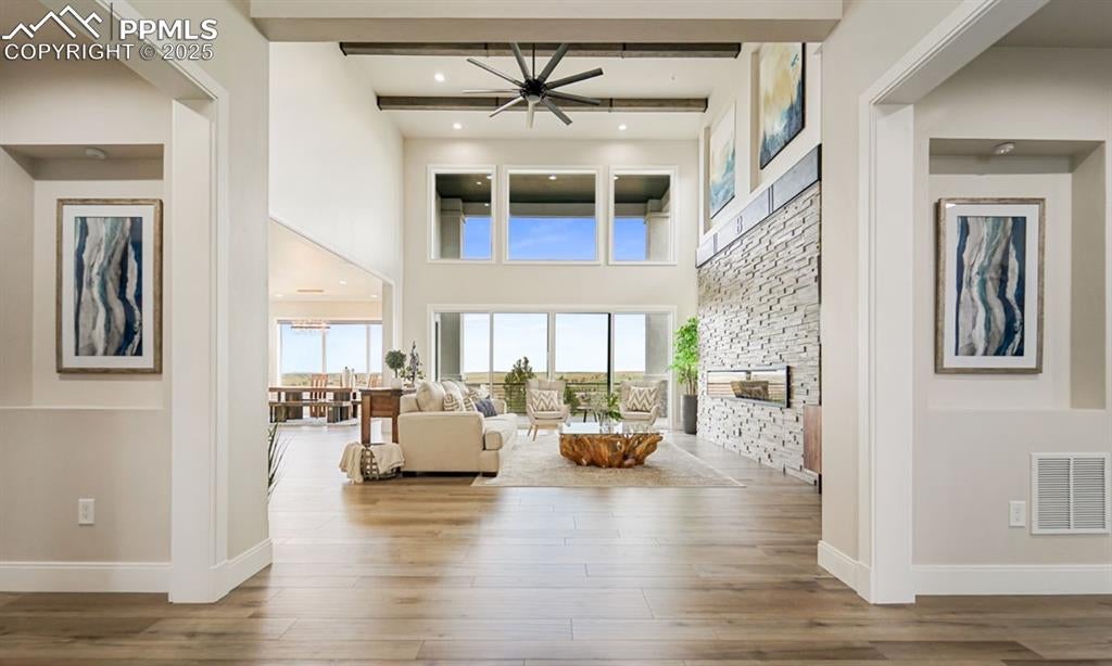 Colorado Springs, Colorado, 80908, United States, 5 Bedrooms Bedrooms, ,6 BathroomsBathrooms,Residential,Active,1936163