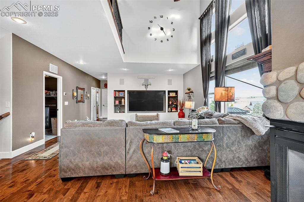 Monument, Colorado, 80132, United States, 5 Bedrooms Bedrooms, ,4 BathroomsBathrooms,Residential,Active,1990665