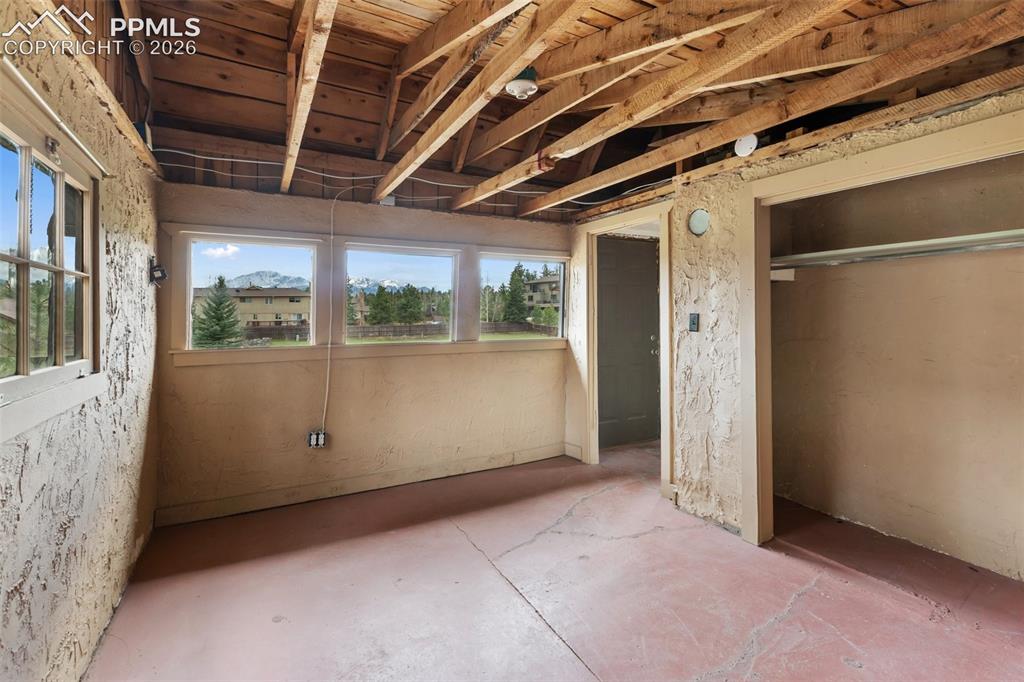 Woodland Park, Colorado, 80863, United States, 2 Bedrooms Bedrooms, ,2 BathroomsBathrooms,Residential,Active,2042677