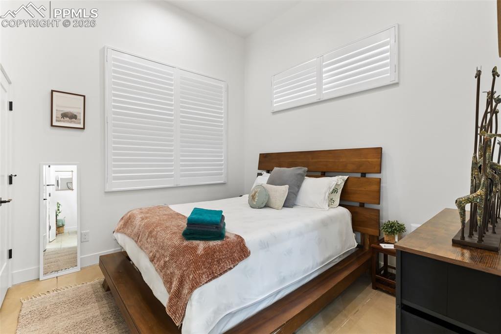 Colorado Springs, Colorado, 80903, United States, 2 Bedrooms Bedrooms, ,2 BathroomsBathrooms,Residential,Active,2045029