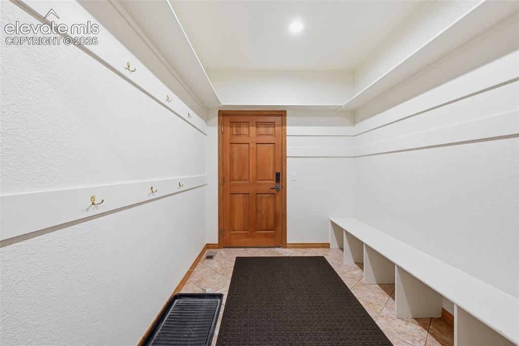Colorado Springs, Colorado, 80908, United States, 6 Bedrooms Bedrooms, ,5 BathroomsBathrooms,Residential,Active,2045782