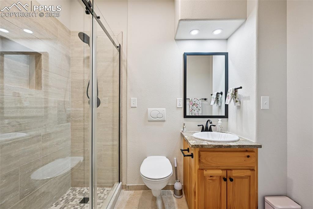 Manitou Springs, Colorado, 80829, United States, 6 Bedrooms Bedrooms, ,6 BathroomsBathrooms,Residential,Active,1997622