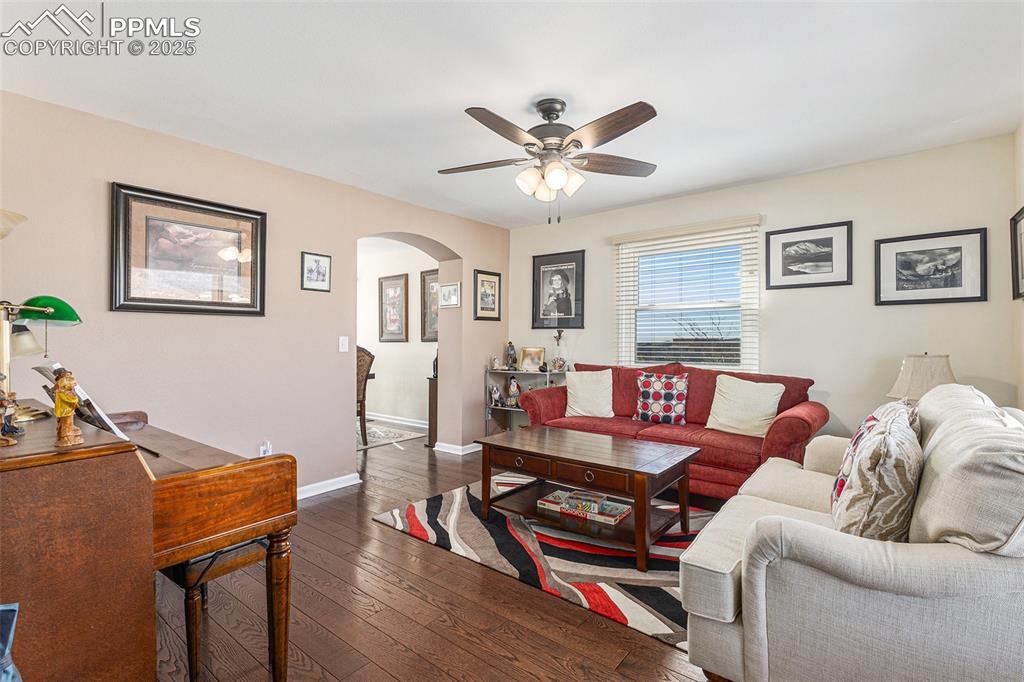 Monument, Colorado, 80132, United States, 5 Bedrooms Bedrooms, ,4 BathroomsBathrooms,Residential,Active,1941350