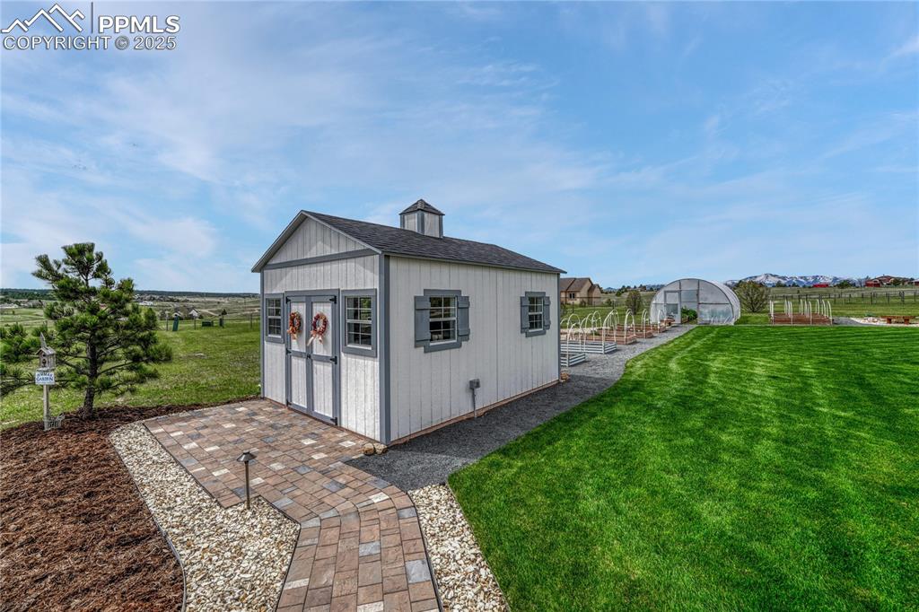 Colorado Springs, Colorado, 80908, United States, 4 Bedrooms Bedrooms, ,4 BathroomsBathrooms,Residential,Active,1992214