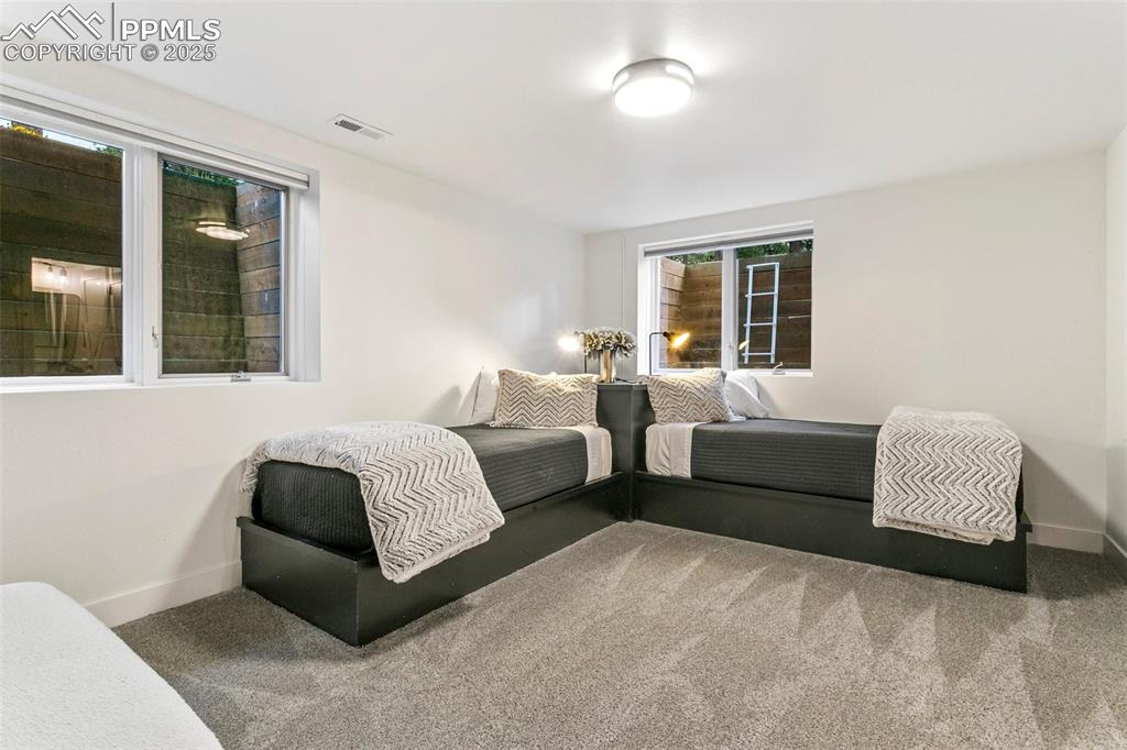 Monument, Colorado, 80132, United States, 6 Bedrooms Bedrooms, ,8 BathroomsBathrooms,Residential,Active,1992256