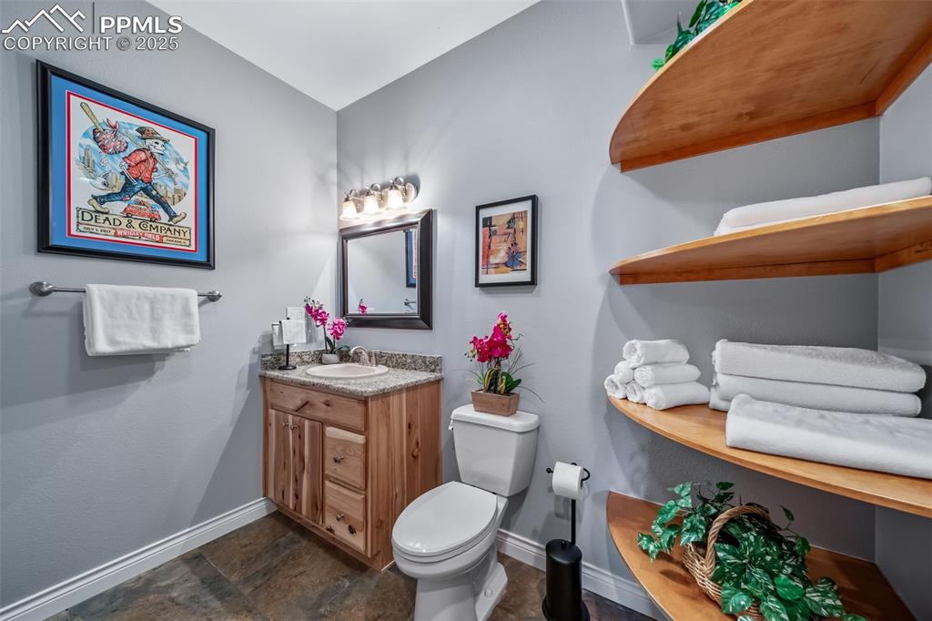 Larkspur, Colorado, 80118, United States, 4 Bedrooms Bedrooms, ,3 BathroomsBathrooms,Residential,Active,2007951