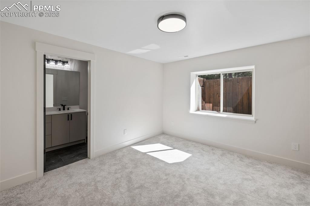 Colorado Springs, Colorado, 80908, United States, 4 Bedrooms Bedrooms, ,5 BathroomsBathrooms,Residential,Active,2014172