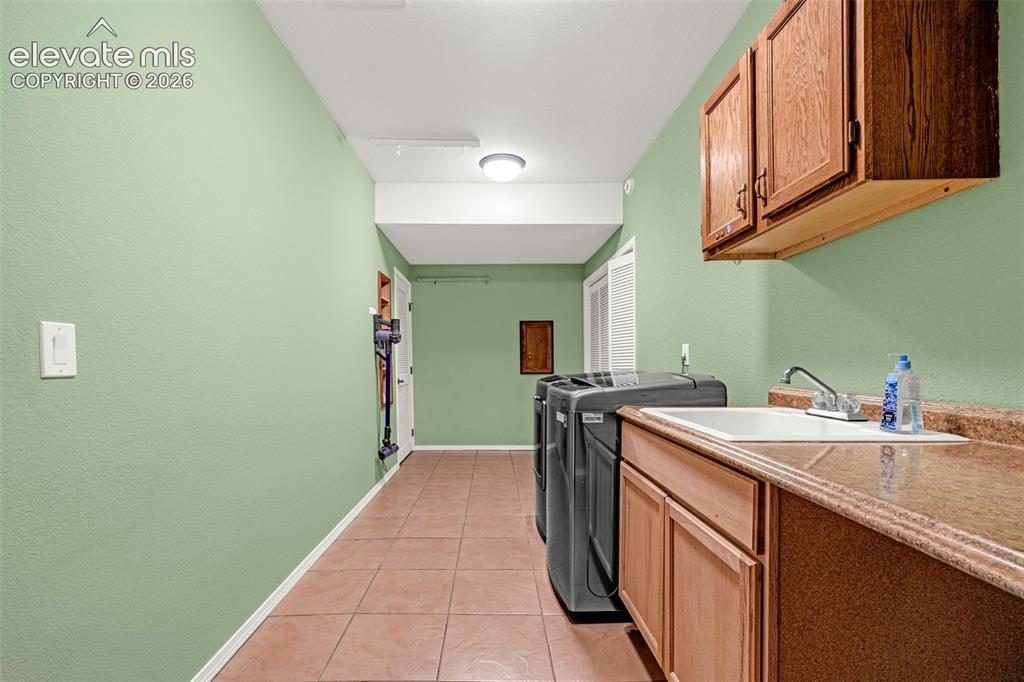Colorado Springs, Colorado, 80919, United States, 4 Bedrooms Bedrooms, ,4 BathroomsBathrooms,Residential,Active,2052048