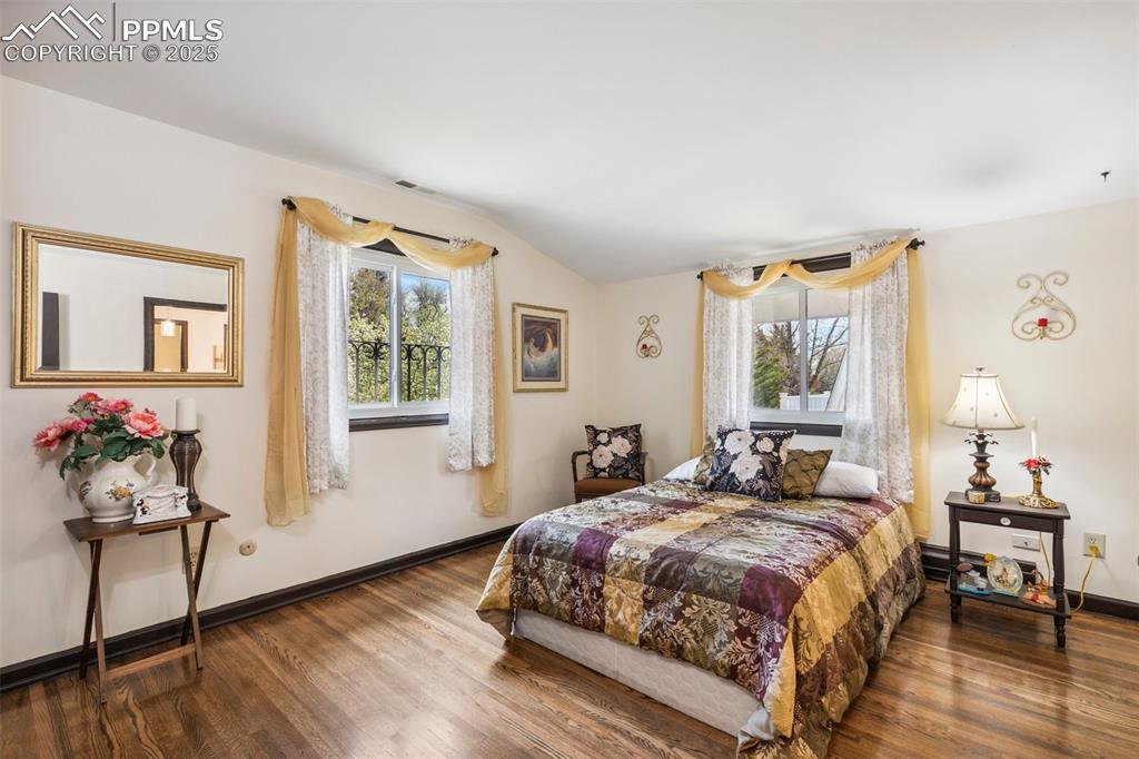 Colorado Springs, Colorado, 80906, United States, 5 Bedrooms Bedrooms, ,6 BathroomsBathrooms,Residential,Active,1992227