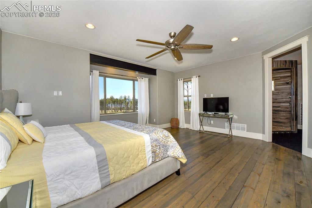 Colorado Springs, Colorado, 80908, United States, 7 Bedrooms Bedrooms, ,7 BathroomsBathrooms,Residential,Active,2015477