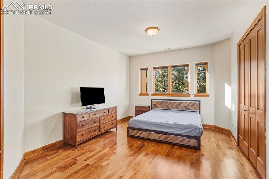 Colorado Springs, Colorado, 80906, United States, 5 Bedrooms Bedrooms, ,8 BathroomsBathrooms,Residential,Active,1992319