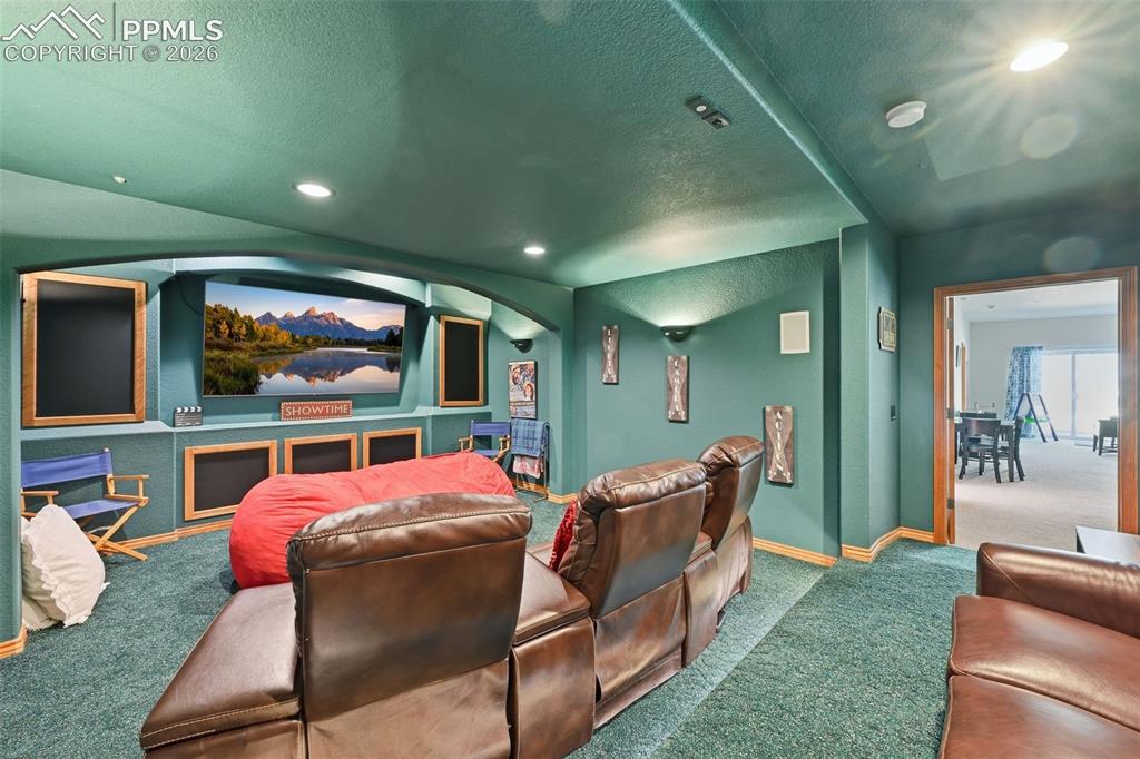 Colorado Springs, Colorado, 80908, United States, 6 Bedrooms Bedrooms, ,5 BathroomsBathrooms,Residential,Active,2045782