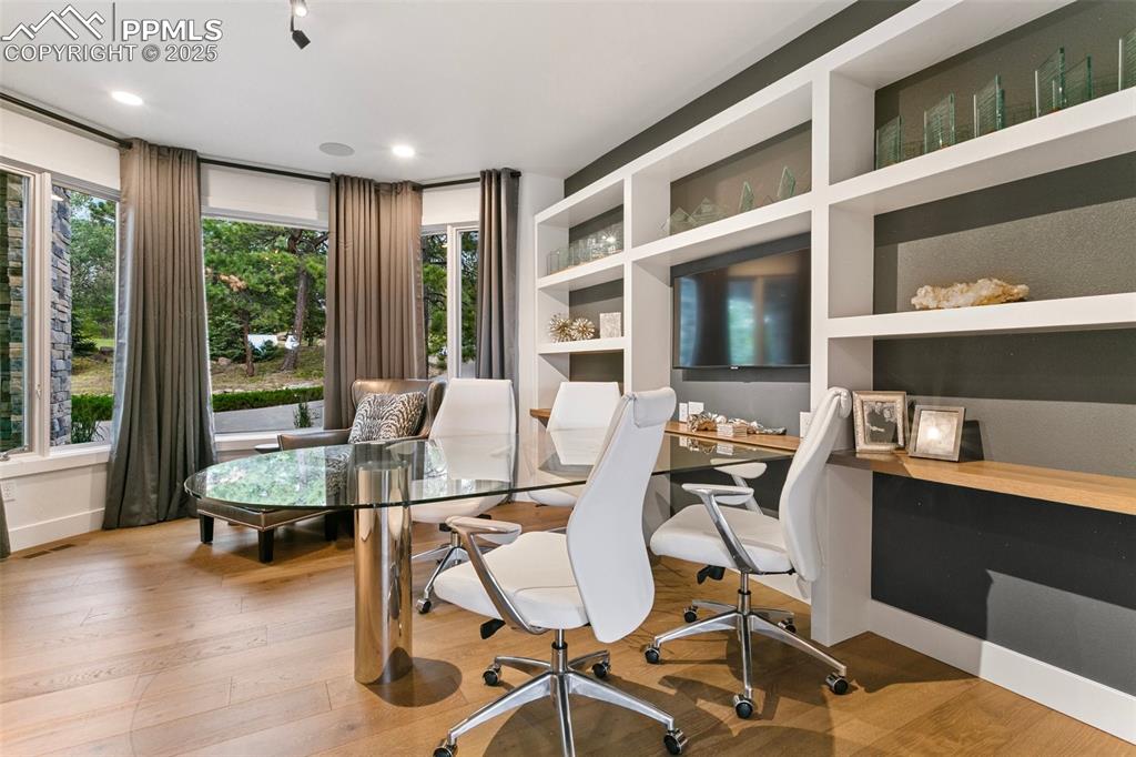 Monument, Colorado, 80132, United States, 6 Bedrooms Bedrooms, ,8 BathroomsBathrooms,Residential,Active,1992256