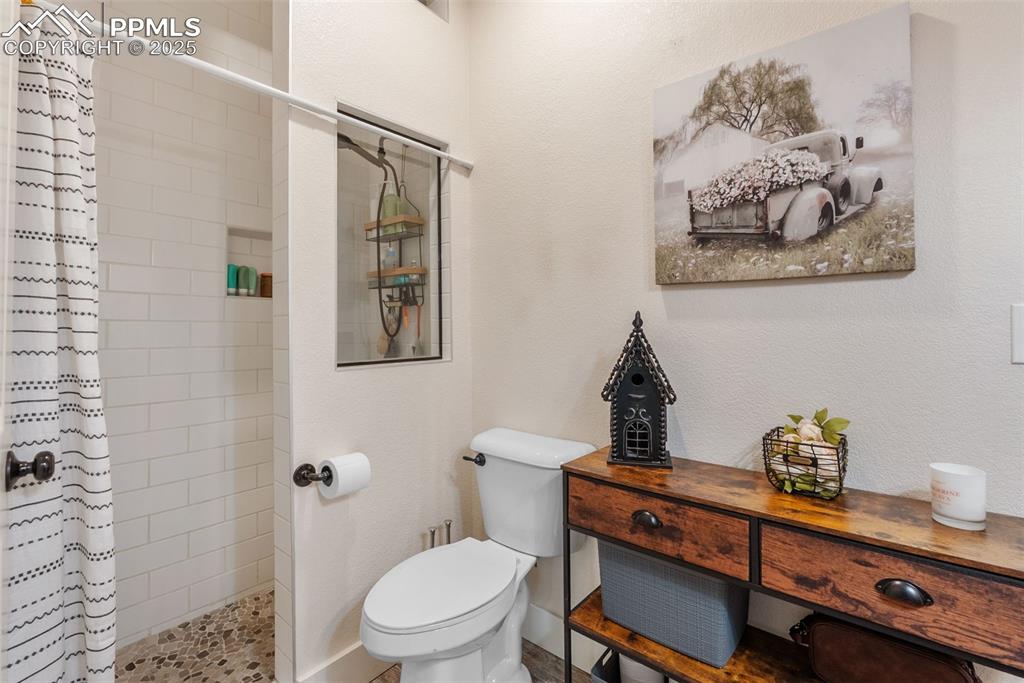 Monument, Colorado, 80132, United States, 6 Bedrooms Bedrooms, ,5 BathroomsBathrooms,Residential,Active,1992226