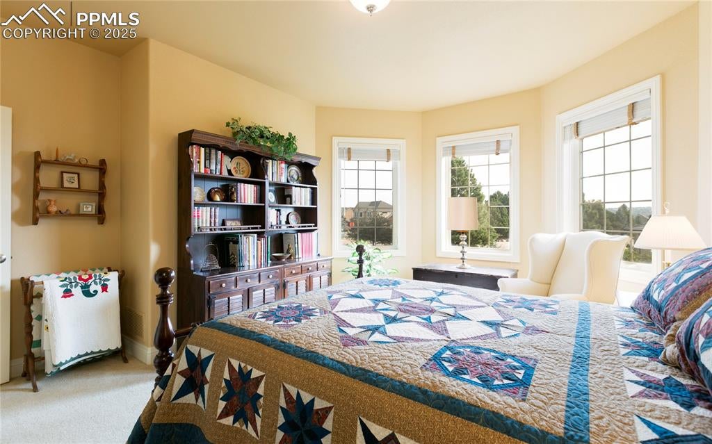 Colorado Springs, Colorado, 80918, United States, 5 Bedrooms Bedrooms, ,4 BathroomsBathrooms,Residential,Active,1909664