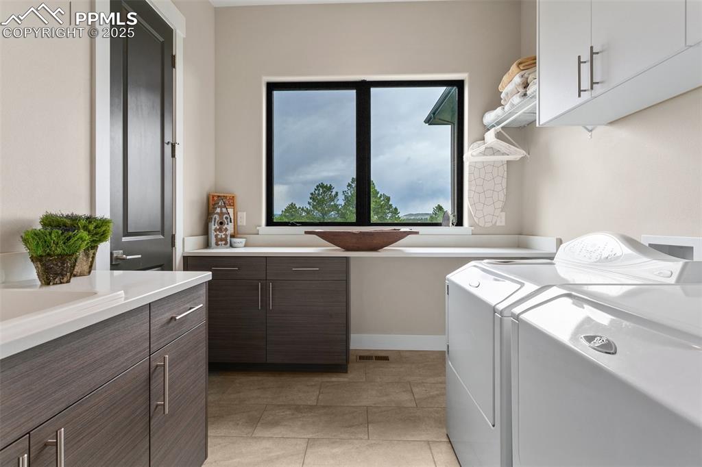 Monument, Colorado, 80132, United States, ,7 BathroomsBathrooms,Residential,Active,1843419