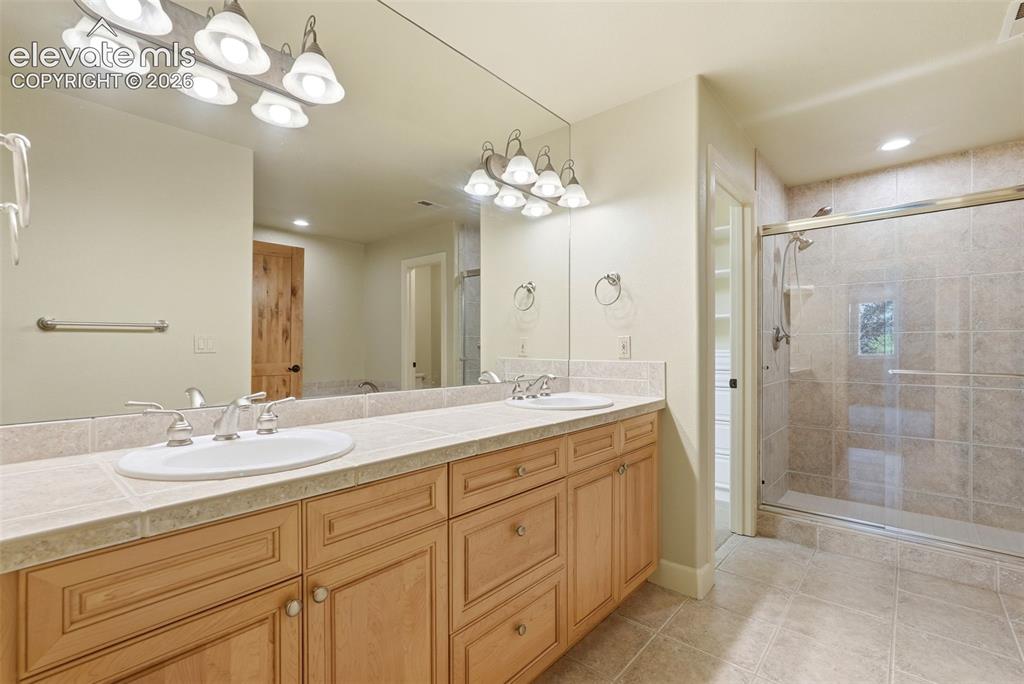Colorado Springs, Colorado, 80906, United States, 2 Bedrooms Bedrooms, ,4 BathroomsBathrooms,Residential,Active,2052139