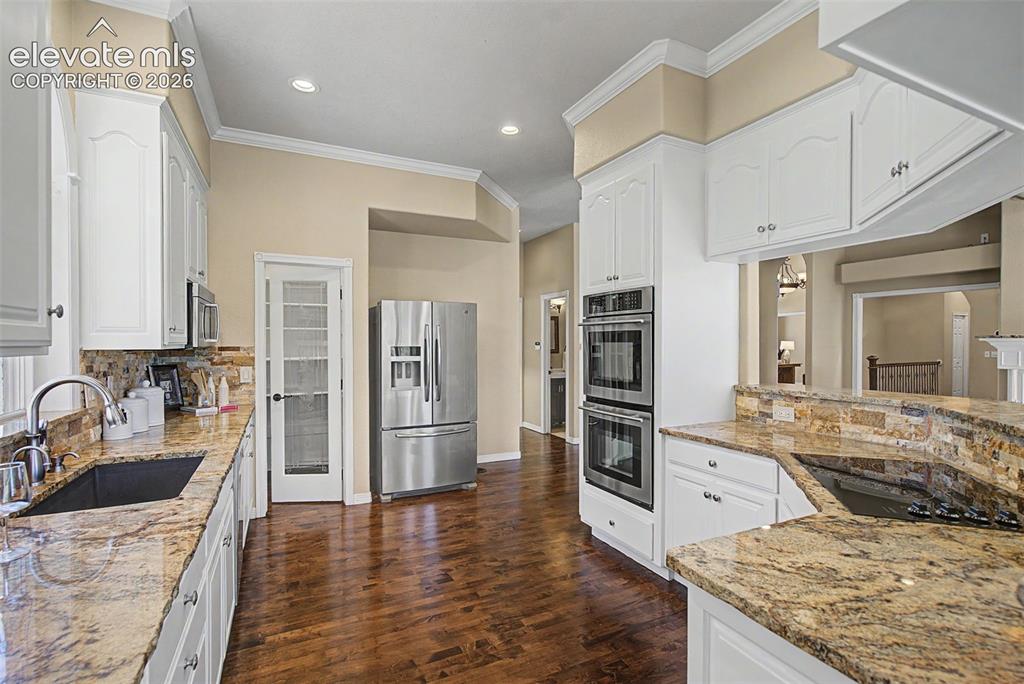 Monument, Colorado, 80132, United States, 6 Bedrooms Bedrooms, ,5 BathroomsBathrooms,Residential,Active,2042660
