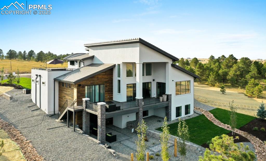 Colorado Springs, Colorado, 80908, United States, 5 Bedrooms Bedrooms, ,6 BathroomsBathrooms,Residential,Active,1936163