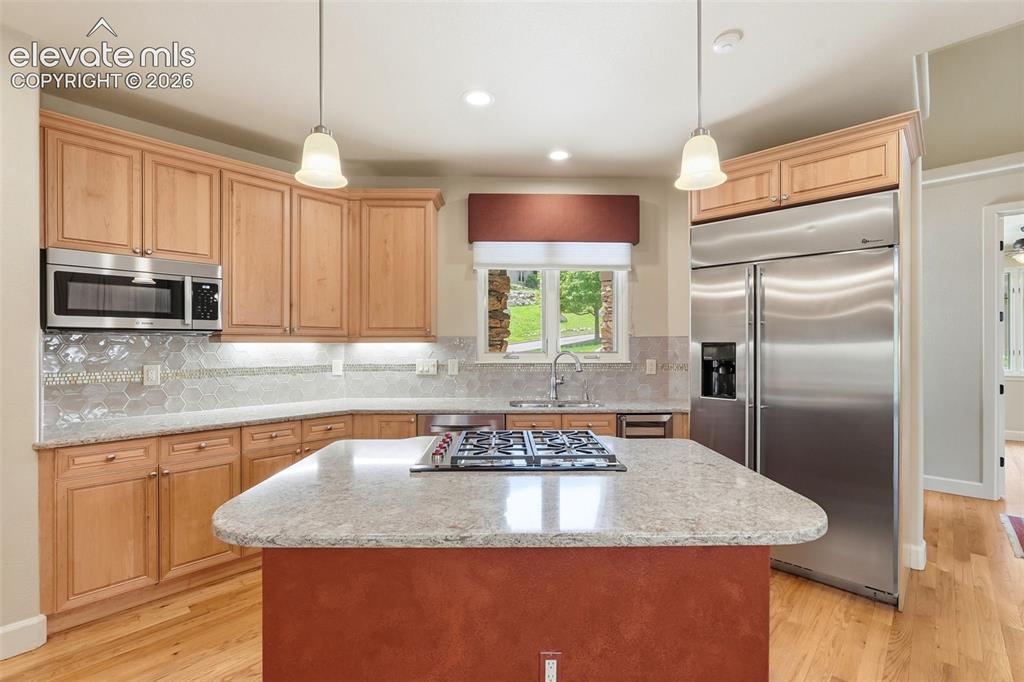 Colorado Springs, Colorado, 80906, United States, 2 Bedrooms Bedrooms, ,4 BathroomsBathrooms,Residential,Active,2052139